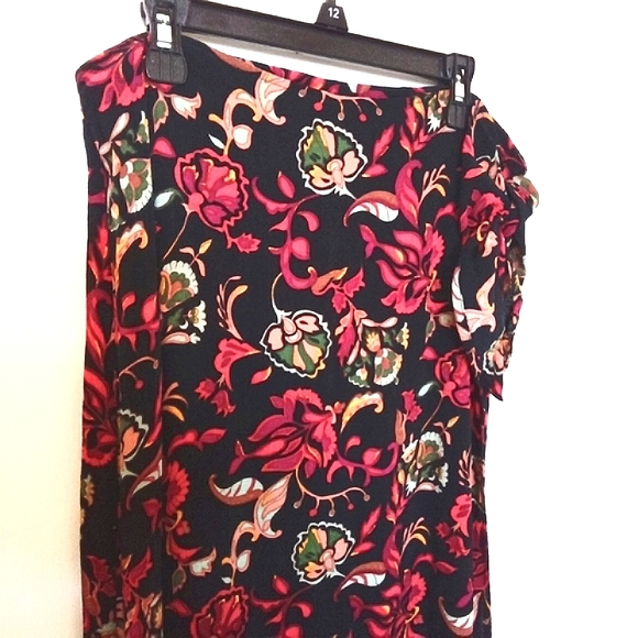 NY & Company Bohemian Floral Maxi Wrap Skirt - Picture 1 of 8